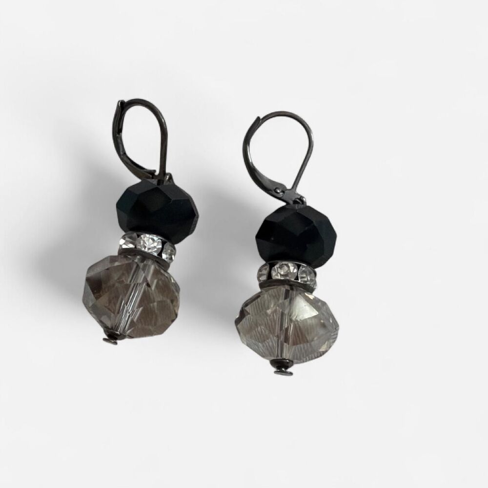 Unbranded Women's Black and Silver Jewellery